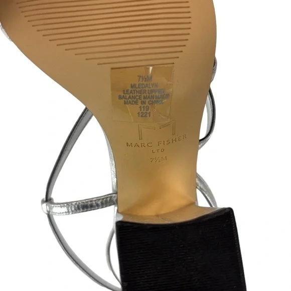 Marc Fisher Edalyn Womens 7.5 Silver Strappy Block Heel Sandals Wedding Metallic - Picture 9 of 9